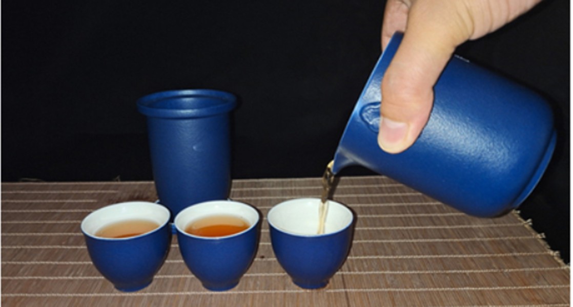大宋定窯藍(lán)釉快客杯套裝，讓你隨時隨地沖出一杯香茗