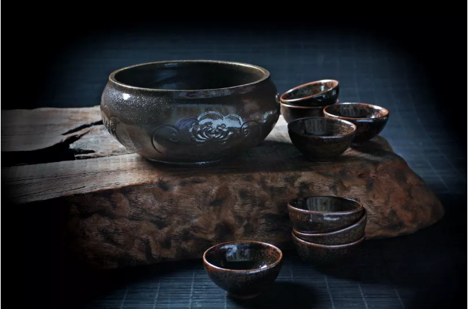 大茶碗：食罷一覺睡，起來兩碗茶。(圖2)